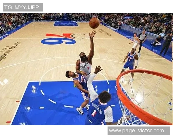 埃奇库姆与马克西联手74分创揭幕战新纪录仅次于哈登伍德组合 埃奇库姆与马克西联手74分创揭幕战新纪录仅次于哈登伍德组合